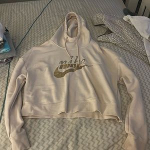 Baby pink crop hoodie